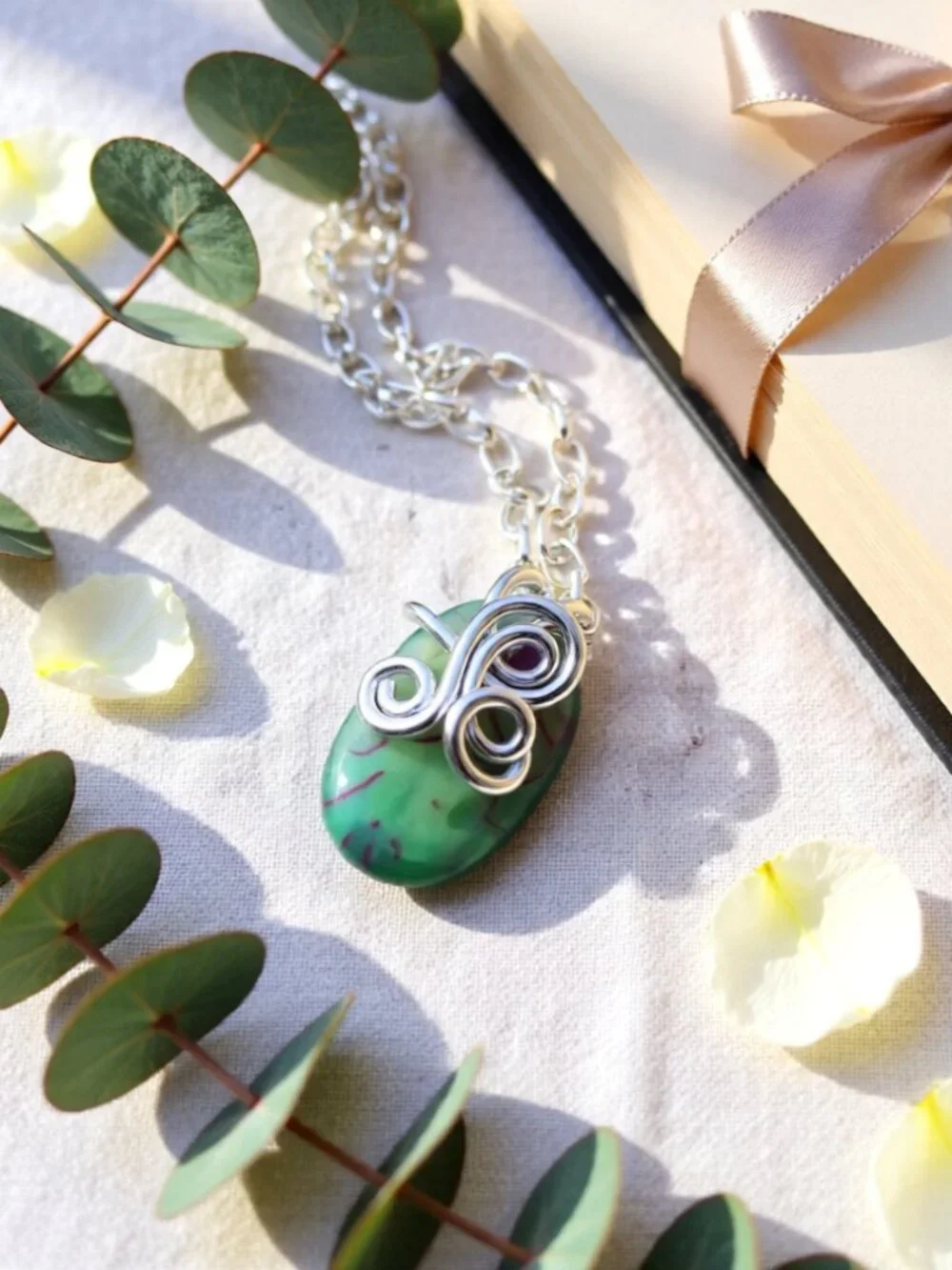 Green Agate Pendant Necklace 22